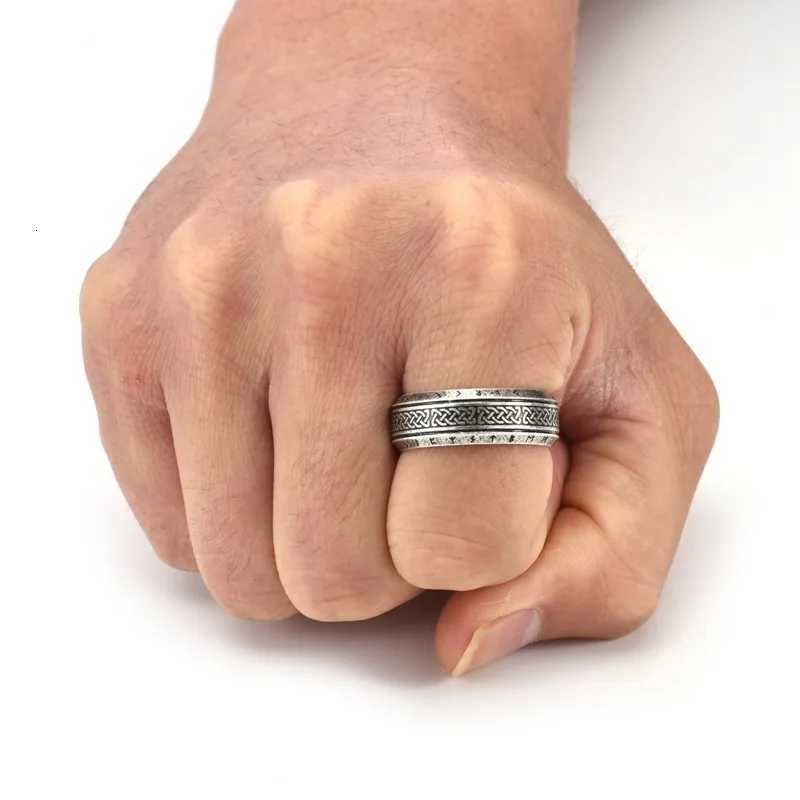 YILUOCD Stainless Steel Viking Runes Ring for Men Women Vintage Nordic Celtic Knot Rings Odin Letter Amulet Jewelry Wholesale W250911