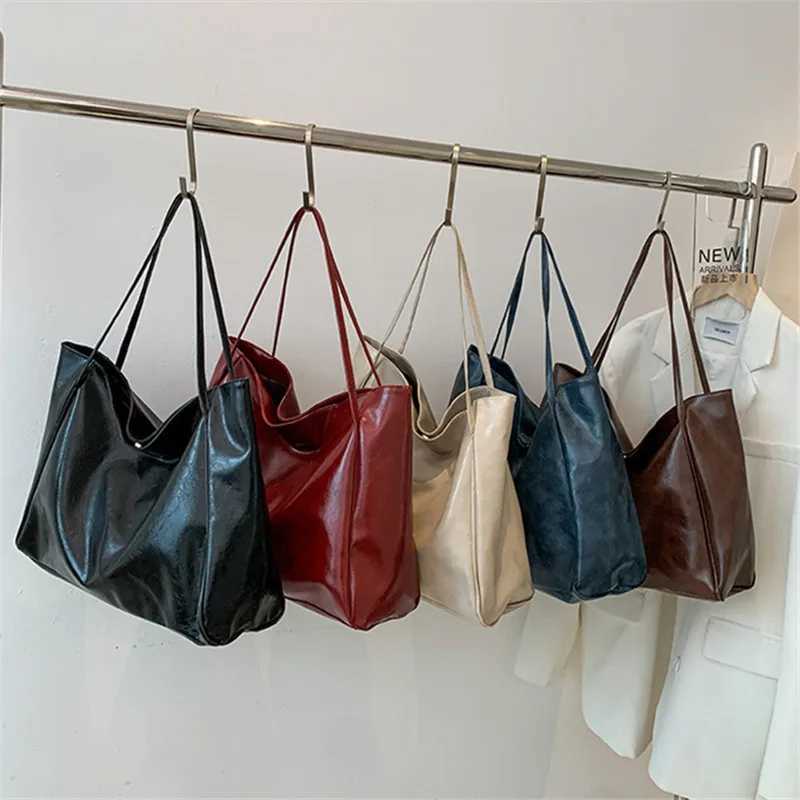 PU Womens Handbag Large Capacity Handbags Shoulder Bag Street Leisure Shopping Tote Bag Bags Suitable for Daily Use Z250911