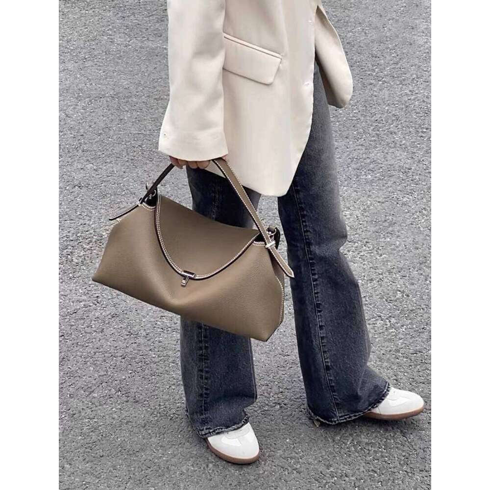 Designer Bag Tote Bag Shoulder Bag Swedish Niche High Quality Crossbody Handbag Versatile Fashion Light Luxury Cowhide Shoulder Commuter Women S Bag