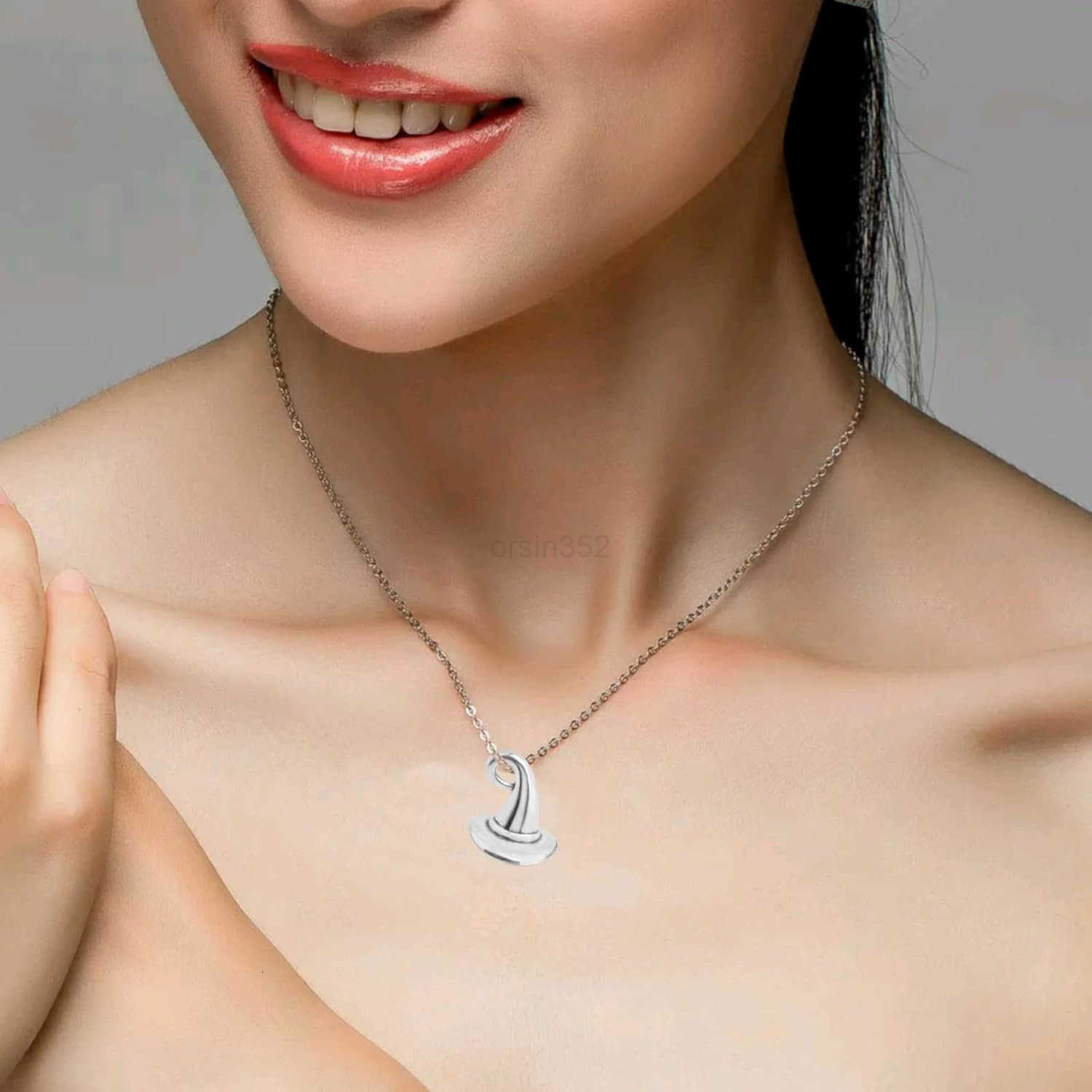 60pcs Antique Silver Witch Hat Pendant Charms Alloy Halloween Hat Wizard Cap Dangle Pendants Jewelry Making Findings for DIY Necklace Earrings Crafts 