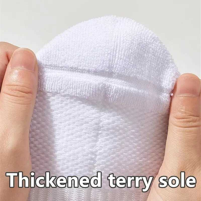 6 Pairs ThickSoled Moisture Wicking Sports Socks with Cushioned Bottoms Perfect for Running and Professional Sports D250911