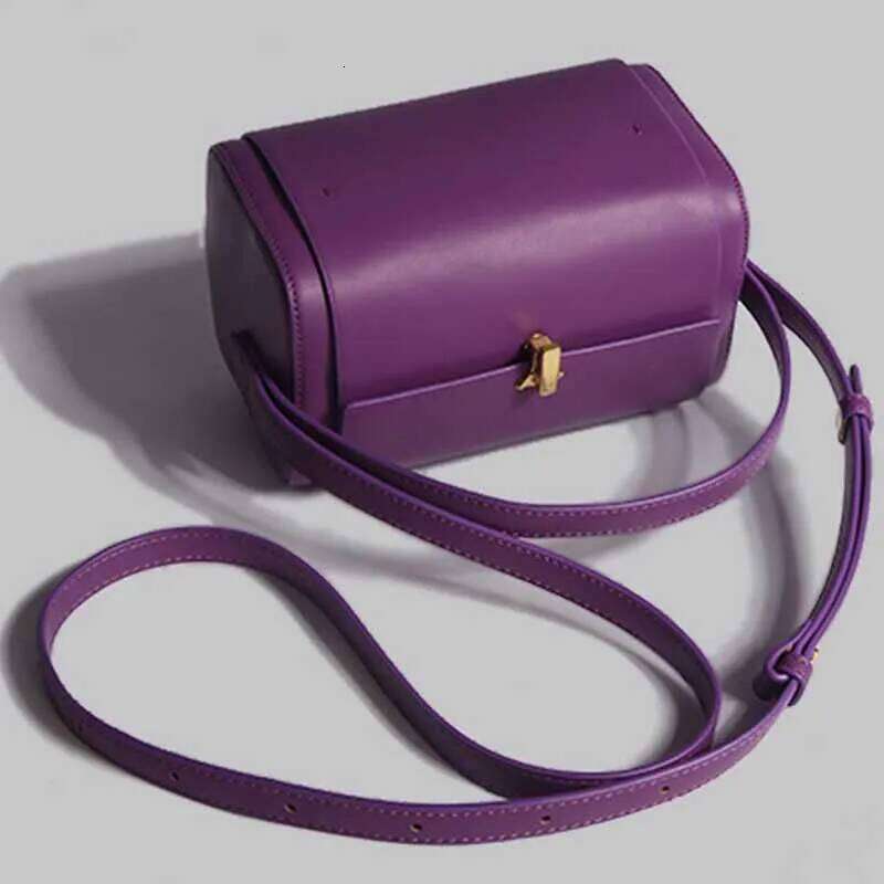 Hand Held Bags Women S New Fashion Lock Design Berry Purple All Match Niche Light Messenger Bag
