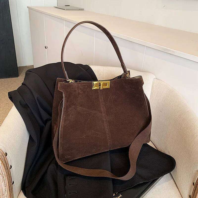 Designer Lock PU Leather And Faux Suede Patchwork Women's Handbag Retro Crossbody Bag Bucket Tote 2024 Winter New Trendy