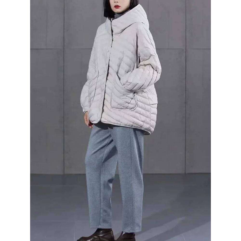 Lagabogy 2025 Winter Ultra Light Puffer Jacket Women 90% White Duck Down Coat Loose Hooded Casual Parkas Windproof Basic Outwear
