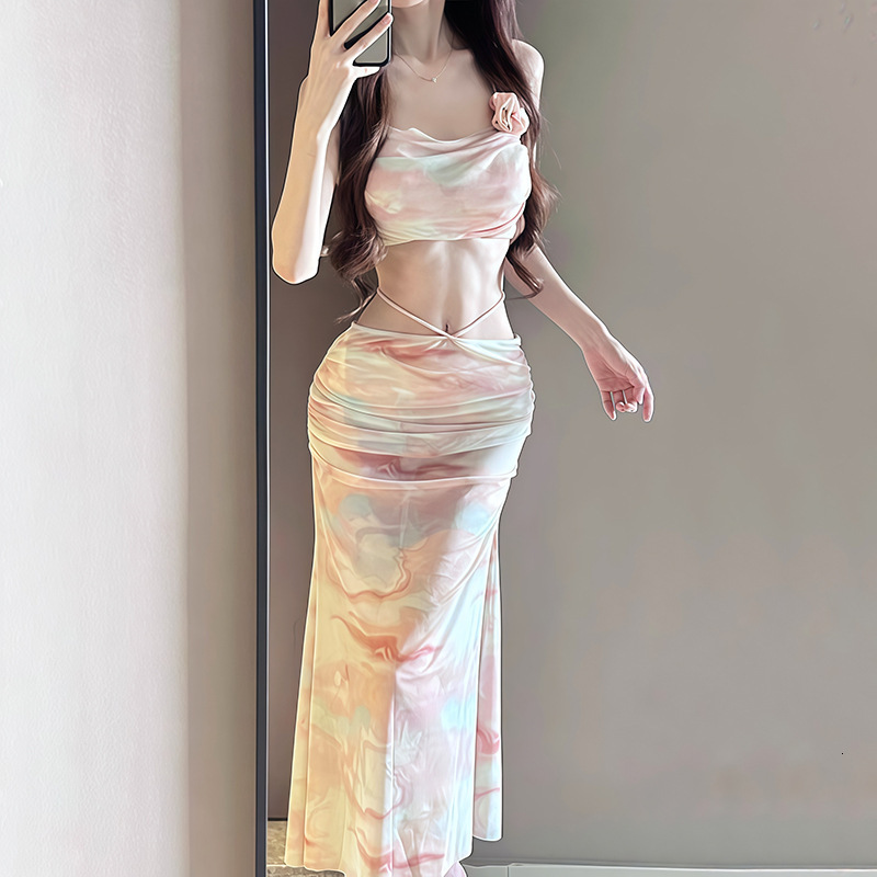 Sexy Skirt-style Two-piece Bikini Three-piece Set Slimming Pure Desire Beach Vacation Swimsuit for Women