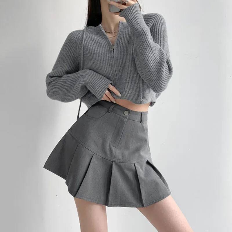 Y2K Vintage High Waist Pleated Women College Style Uniforms Safety Pants Mini Skirts Woman Korean Street Slim A-Line Skirt dongdumaoyi