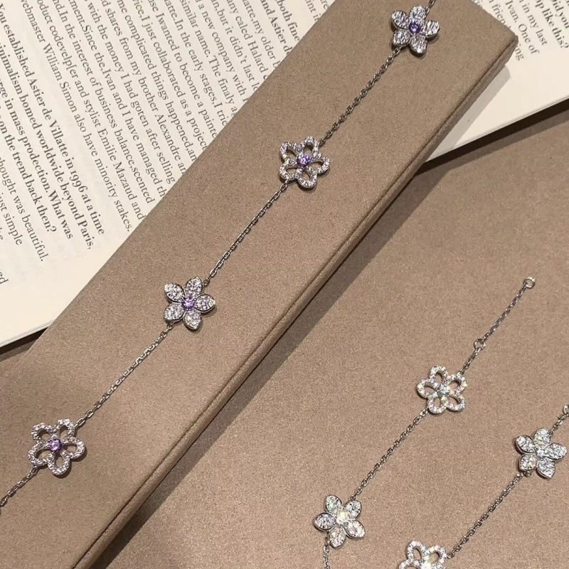 Luxury Brand Designer Jewelry Luxurious Full Diamond Violet Hollow Flower Bracelet For Women, Elegant And Exquisite High-End Jewelry Wholesale