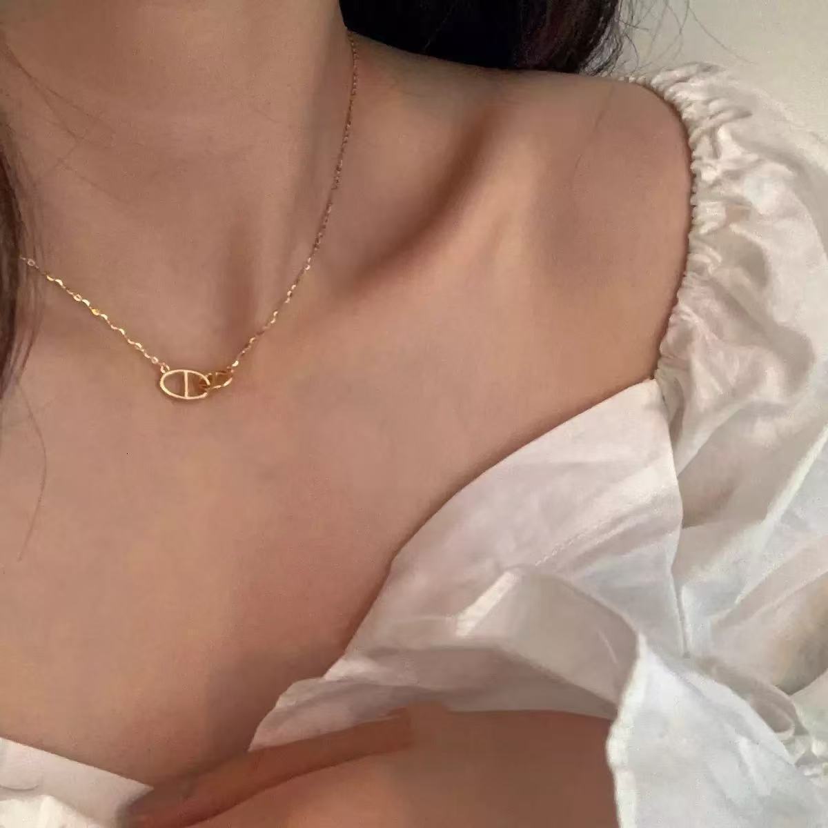 Pure Sier Classic Pig Nose Necklace for Women, Elegant and Versatile, High-End , Niche Style