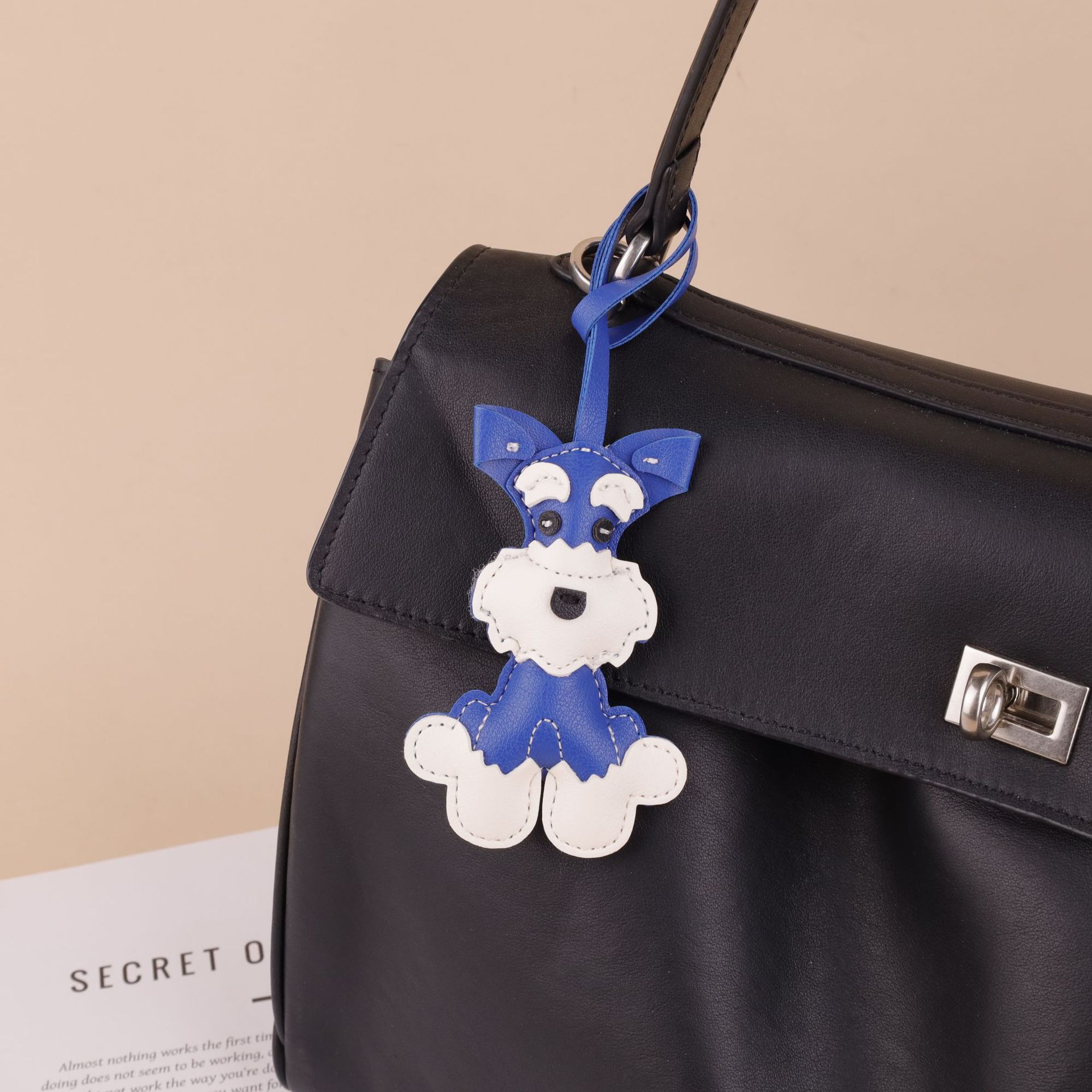 High Quality hand-sewn Leather Keychain Dog key Chain Luxury Designer Keyring Cute Schnauzer bag charm for women or girl Christmas gift