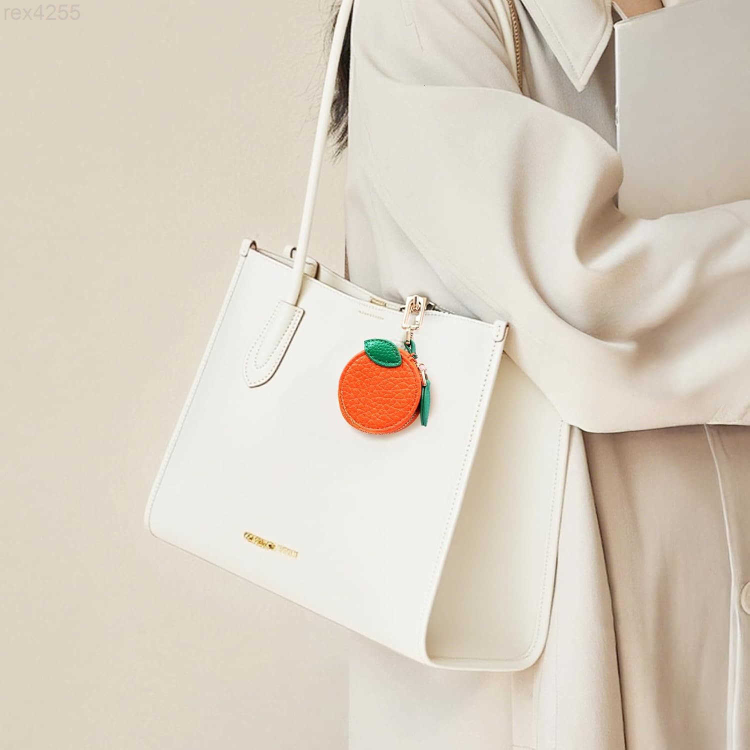 Cute Orange Coin Purse Keychain Mini Fruit Zipper Pouch for Women Girls Bag Charm for Keys Backpack or Purse Small Wallet Gift for Friends and FamilyW