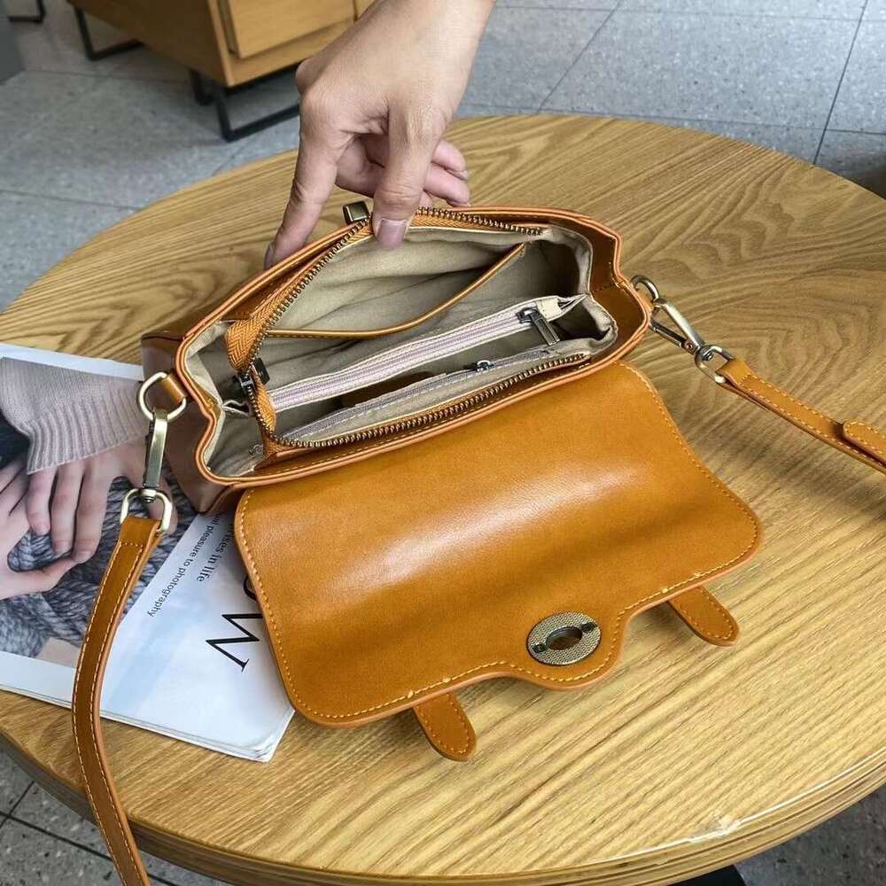 Genuine Leather Small Women Baguette Versatile Casual Texture Vegetable Tanned Top Layer Cowhide Women's Crossbody Bag