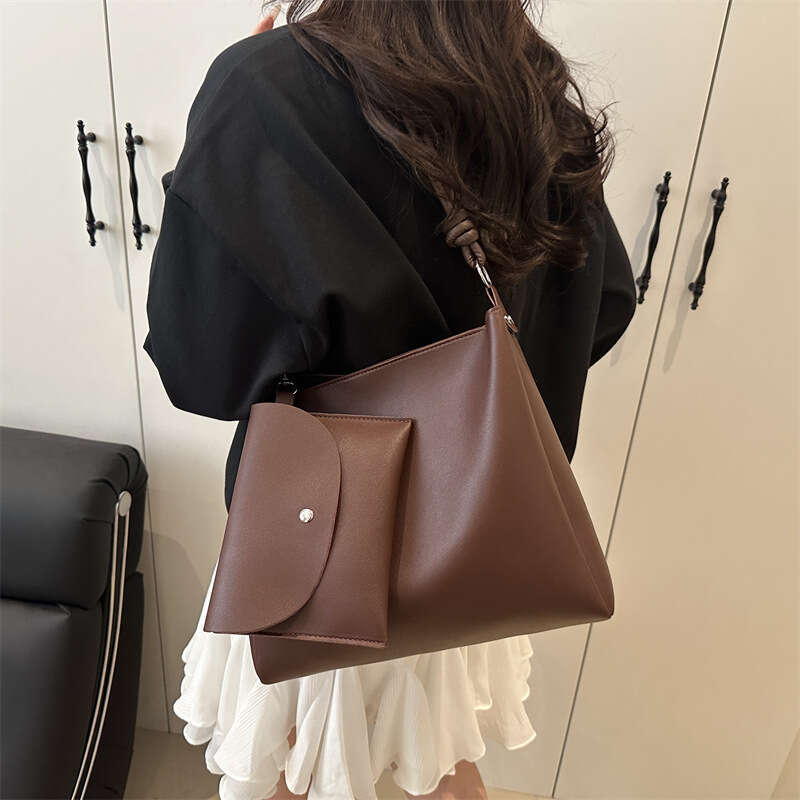 This Year's Trendy Bags for Women Large Capacity New Summer Fashion Shoulder Textured Designer Bags Mother-Daughter Bucket Bag