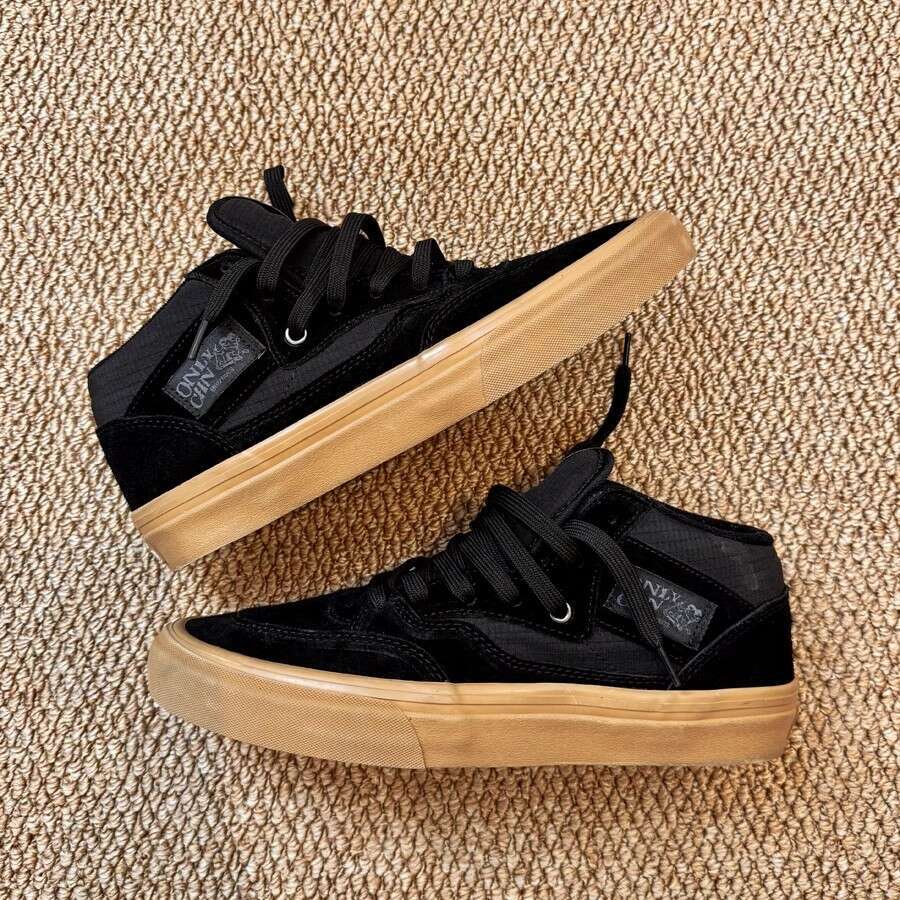 2025 Autumn Black and White Color Waste Land Style New Casual Sneakers Fashionable Versatile Ultra-light Sports Skate Shoes for Men