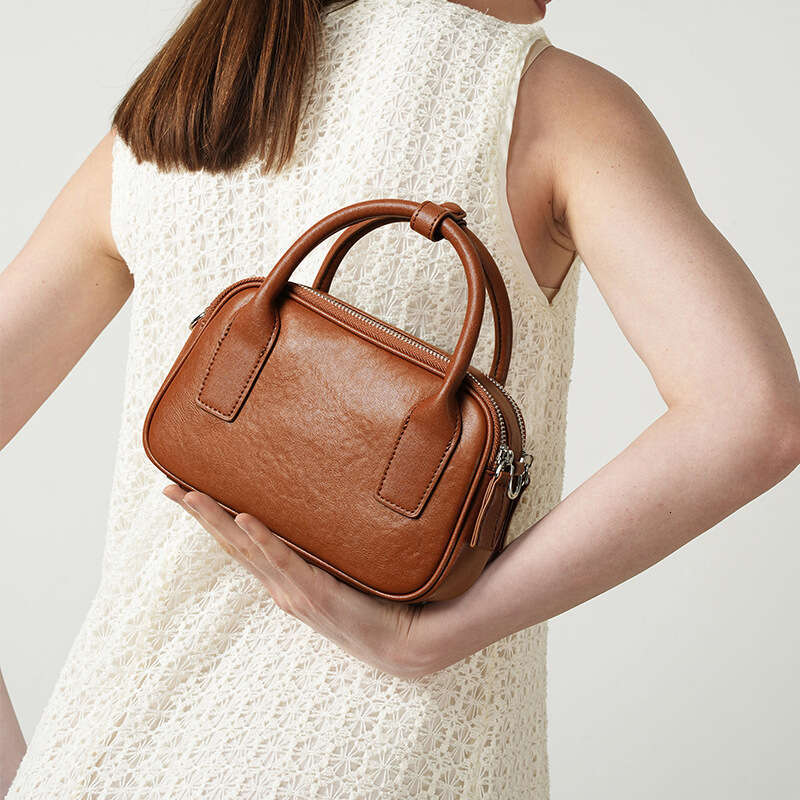 Luxury bag Small This Year Genuine Leather Exquisite Single Shoulder Women s Crossbody Bag Niche High end Feel Female Office Worker Handbag