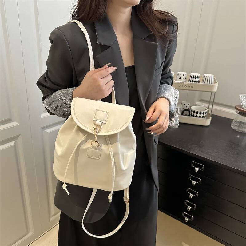 Fashionable Women s Casual Travel Bag Soft Leather Solid Color Women s Handbag Neutral Style Backpack Couple Bag Autumn And Winter New Designer Bag