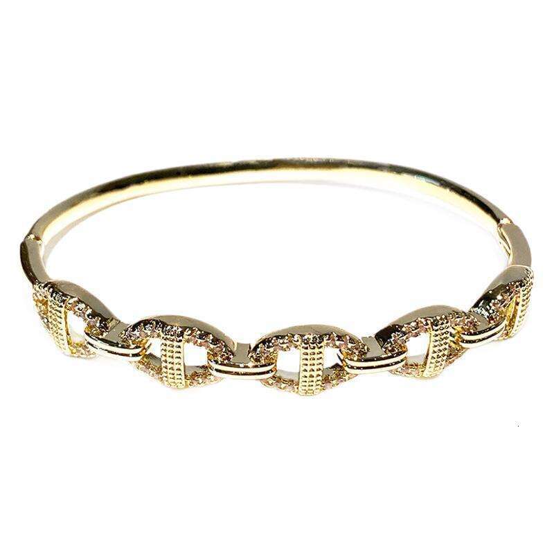 gold tone bracelet designer bracelet for women Full Diamond bracelet zircon pig nose bracelet fashion personal temperament bracelet manufacturer whole