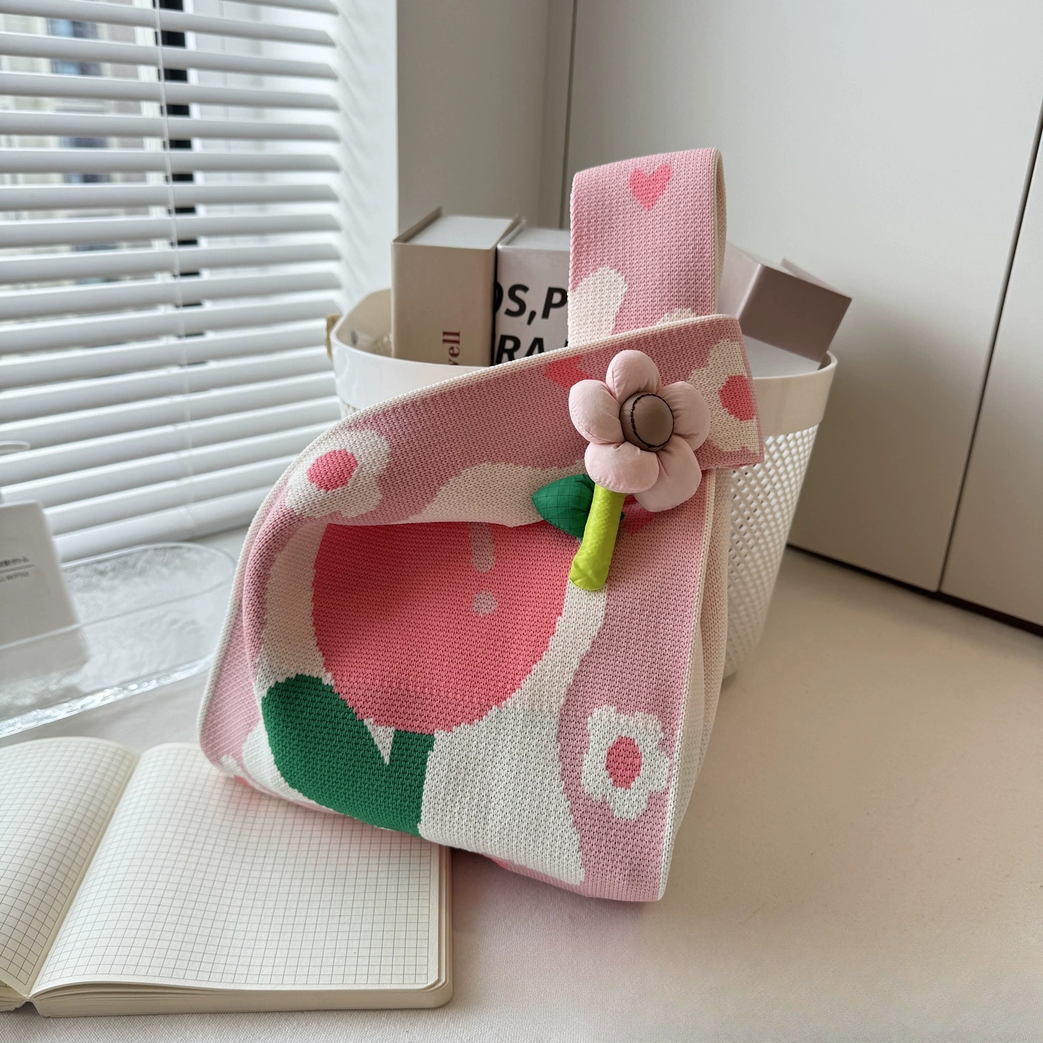 2025 autumn new niche design casual cute style trendy knitted bag fashion simple versatile style women's handbag designer bag