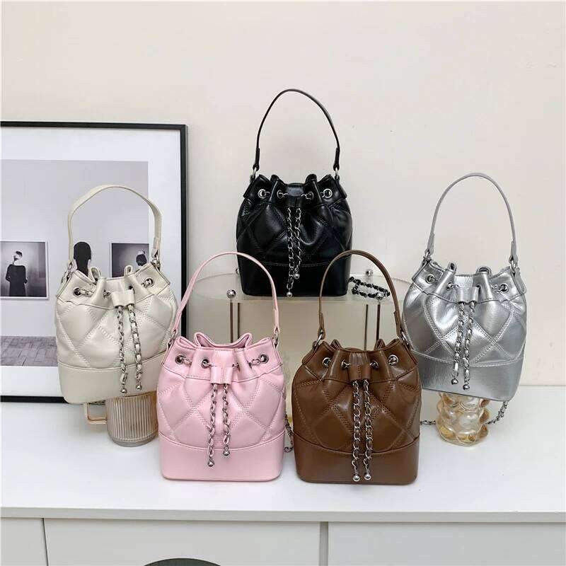 Car Sewing Bucket Shoulder Solid Color Mother Large Capacity 2024 New Fashion Popular Women's Bag