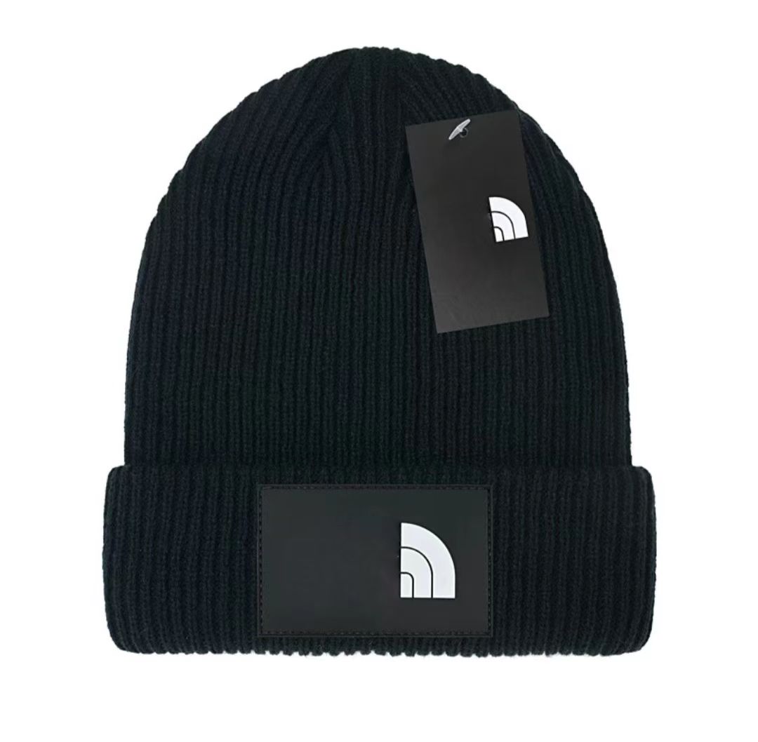 This autumn and winter trendy brand's thick-textured knitted cap is a fashionable, casual, outdoor sports, and warm woolen cap for both men and women