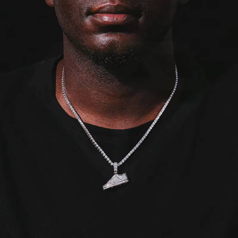 Unisex Hip Hop Iced Out Sneaker Pendant Brass Shoes Necklace with Princess Cut Diamond Gold Plated Cubic Moissanite Neckerchief