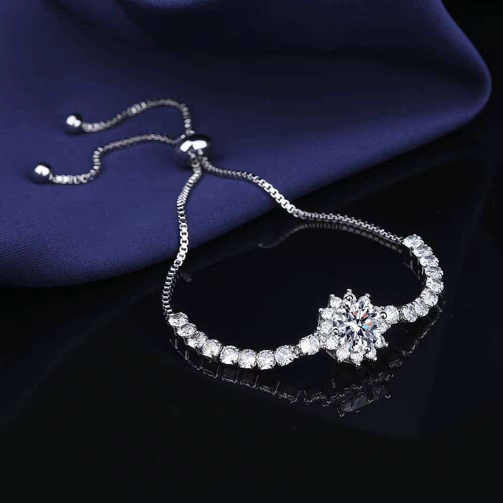 Hot Selling Moissanite Suower Bracelet Two Dia Hand Jewelry Manufacturers Wholesale