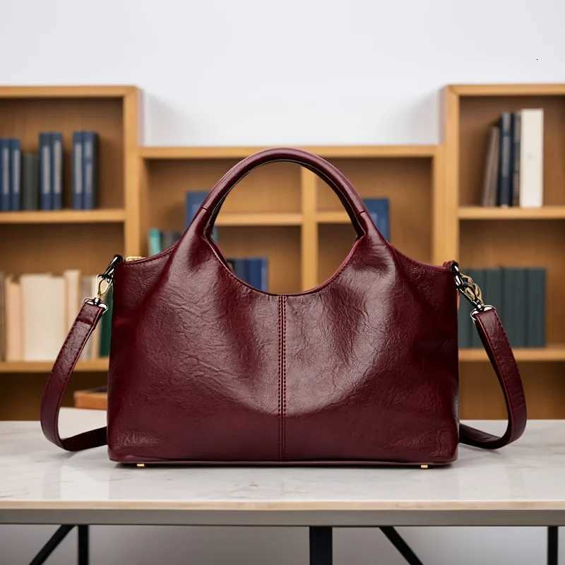 2025 trendy womens handbag leisure crossbody bag for mothers multifunctional shopping bag with zipper closure Z250911