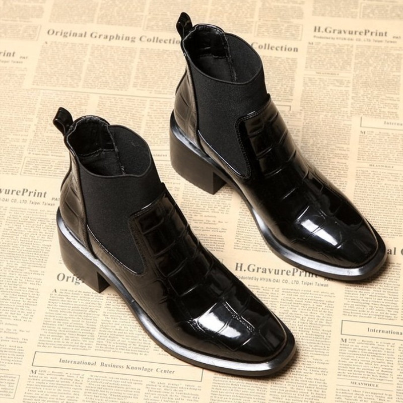 Women's Short Boots Autumn/Winter New Designer Shoes Short Boots Lacquer Leather Middle Heel Boots Thick Heel and Ankle Boots