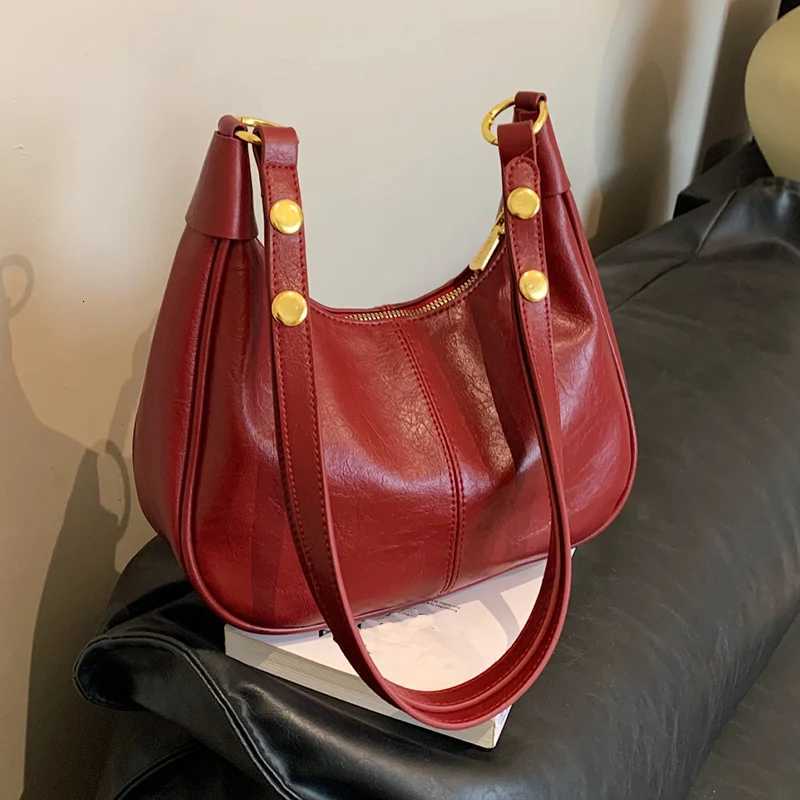 Classic and atmospheric daily simple and minimalist solid color trendy womens crossbody bag multifunctional womens outdoor da W250911