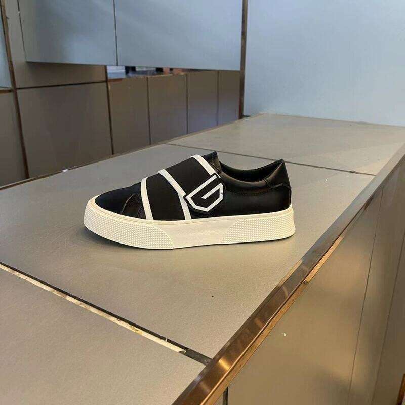 Men's 2024 Spring Summer New Breathable Versatile Student Thick Sole Slip-On Casual Shoes Velcro Sneakers