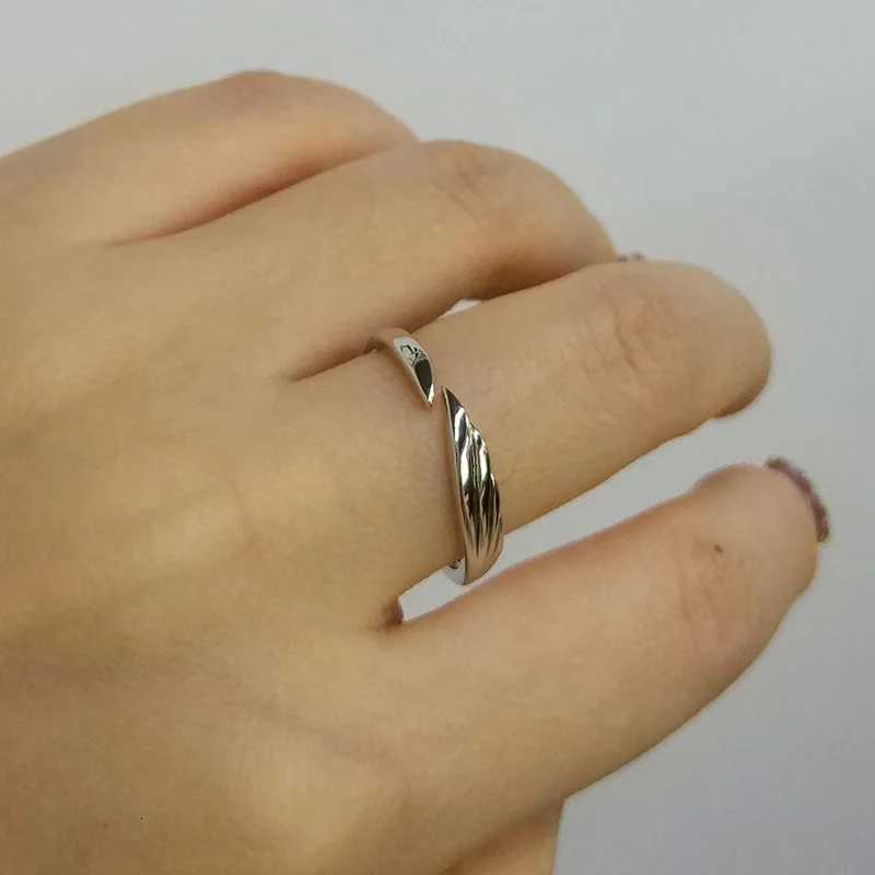 New Hip Hop Angel and Devil Couple Rings Men Women Korean Simple Black White Student Gift Jewelry gift for Engagement Accessary W250911