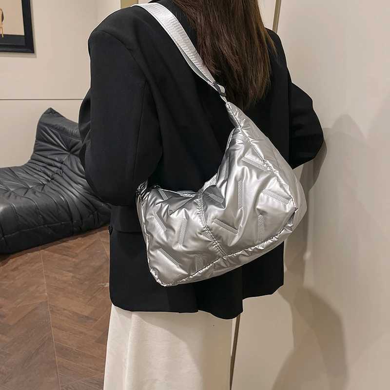 Womens 2025 New Fall Winter Puffer Tote Bag Quilted Crossbody Purse and Shoulder Handbag with Long Strap Z250911