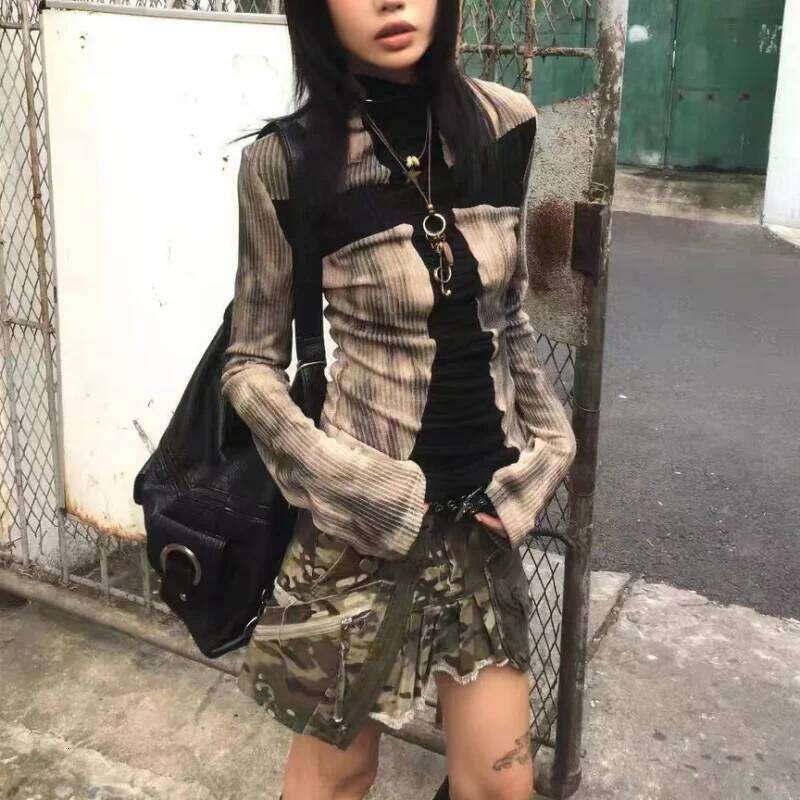 Women Y2k Clothing Ribbed Vintage Haruku Cross Print T-Shirt Grunge Aesthetic Long Sleeve Patchwork Tops Trend 2000S