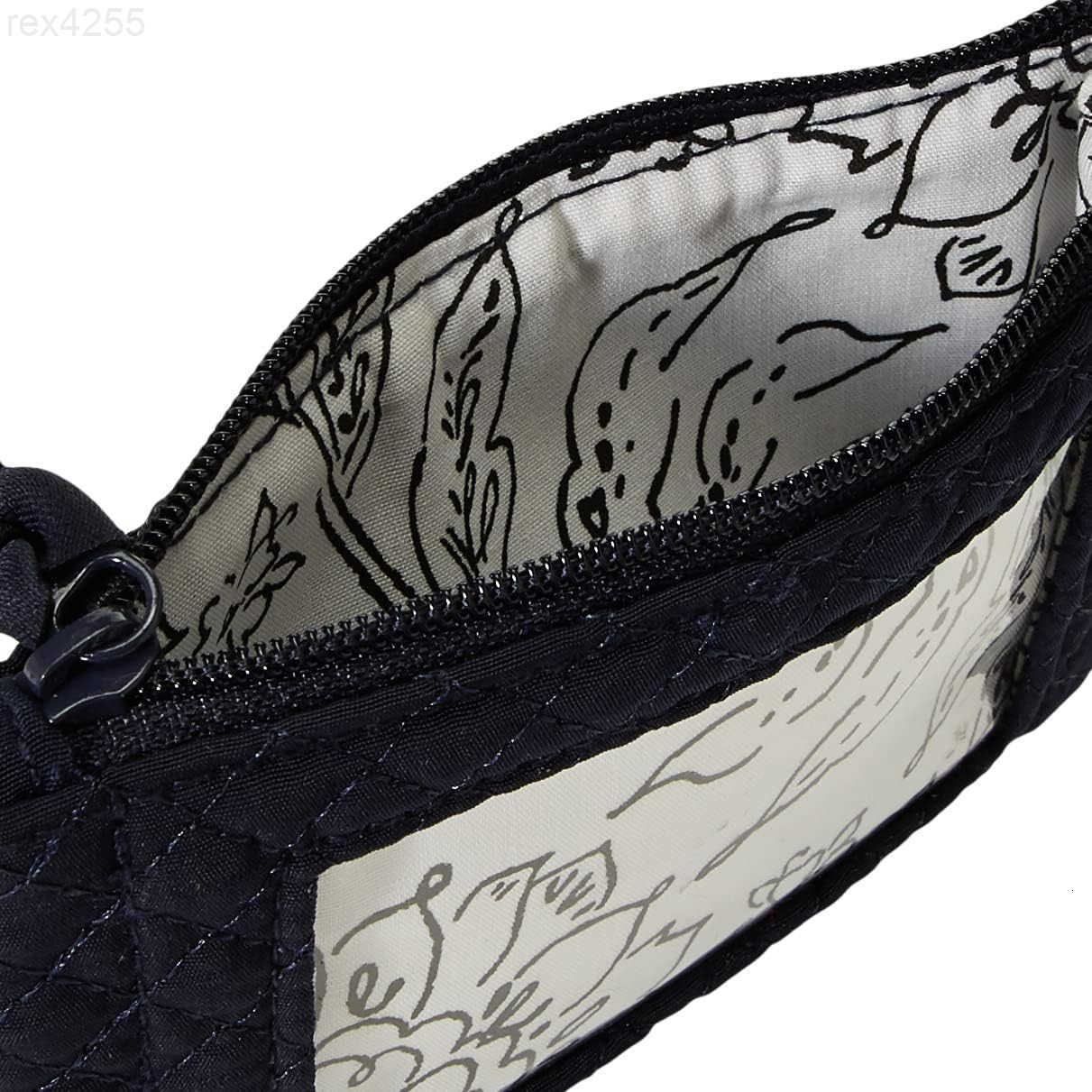 Womens Microfiber Zip ID Case Wallet True Black one SizeW250911