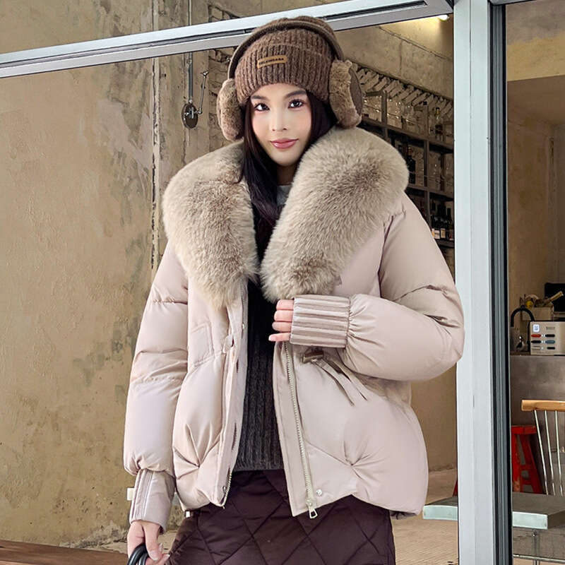 Winter New Style Large Fur Collar Cotton Jacket Women, Short Warm Thickened Anti-Fur Coat for Petite Figures