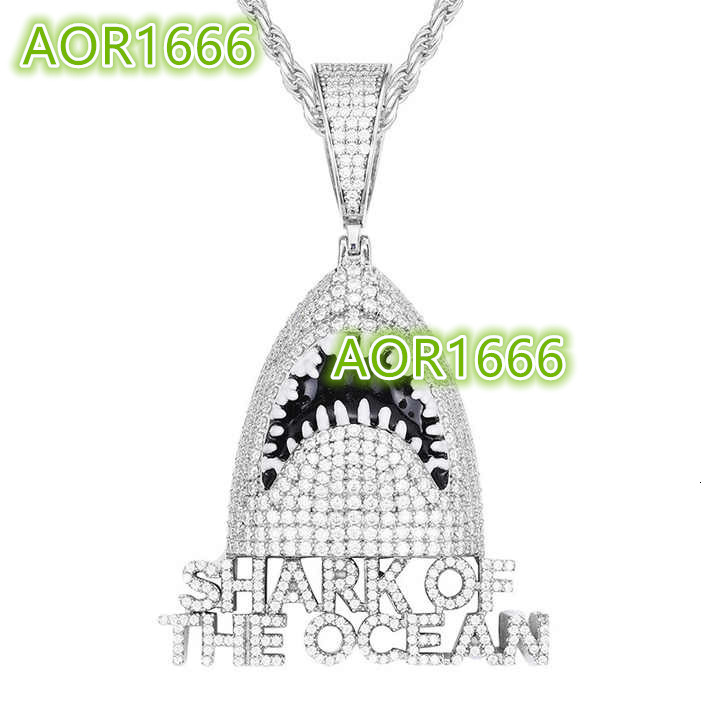 Custom Hip Hop Moissanite Shark Animal Pendant Iced Out 925 Silver Fashion Charm with VVS Stones and Enamel Color Finish
