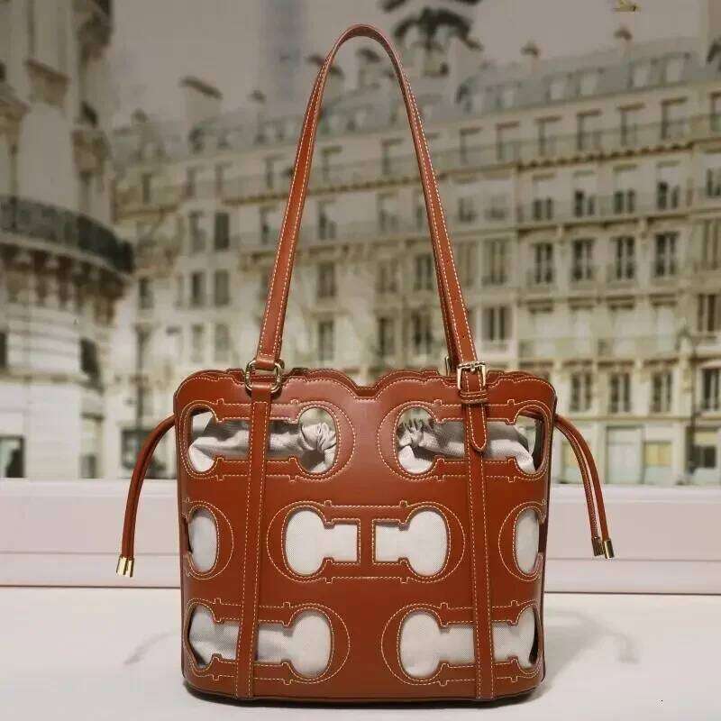 Shoulder High-End Brand Fashion Hollow Design Large Capacity Simple Solid Color Women's Crossbody Bag