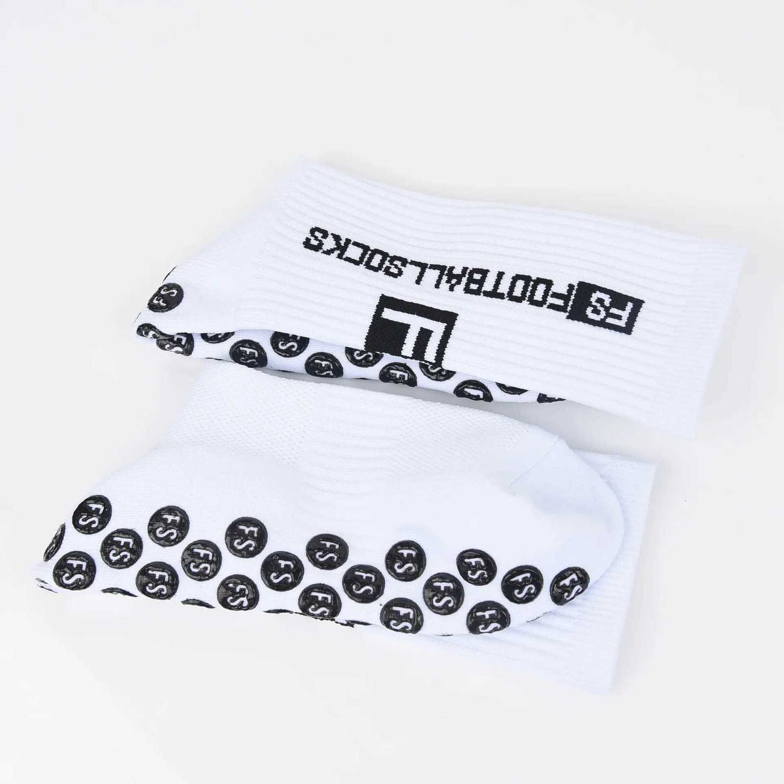 6PairsLot FS Football Socks New Style Round Silicone Suction Cup Grip Anti Slip Soccer Socks Sports Men Baseball Rugby Socks D250911