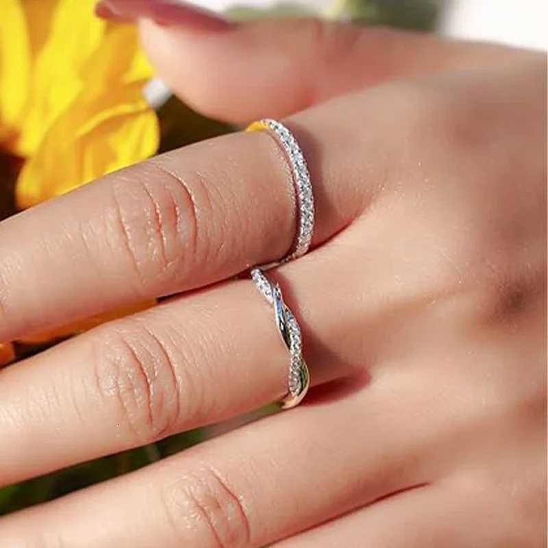 CAOSHI Contemporary Style Twist Finger Accessory for Women 925 Sterling Silver with Sparkling CZ Ring Fancy Anniversary Jewelry W250911