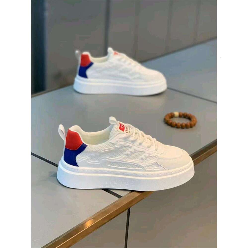 2024 New Men's White Mesh Shoes Armor Stitching Comfortable Breathable Foam Thick Sole TikTok Kuaishou Sneakers