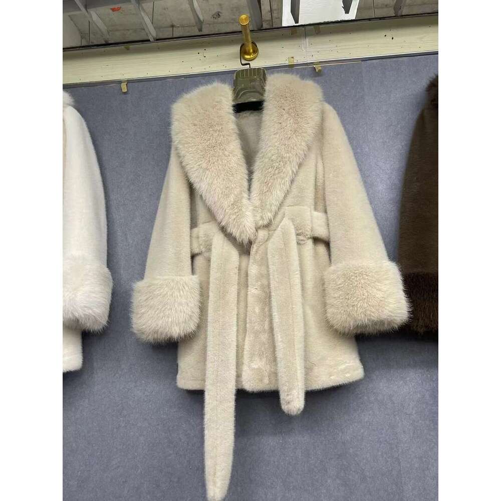 Women's Clothing Fur Collar Long Slim Environmentally Friendly Plush Coat High End Fashion Version