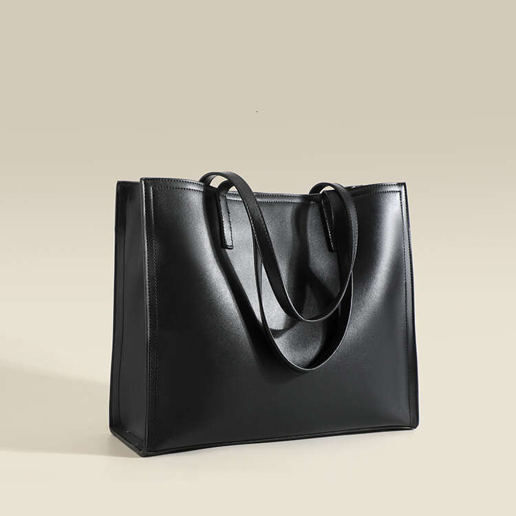 2025 New Commuter Tote Bag Large Capacity Women's Shoulder Handbag Designer Bags Stylish Trendy Briefcase