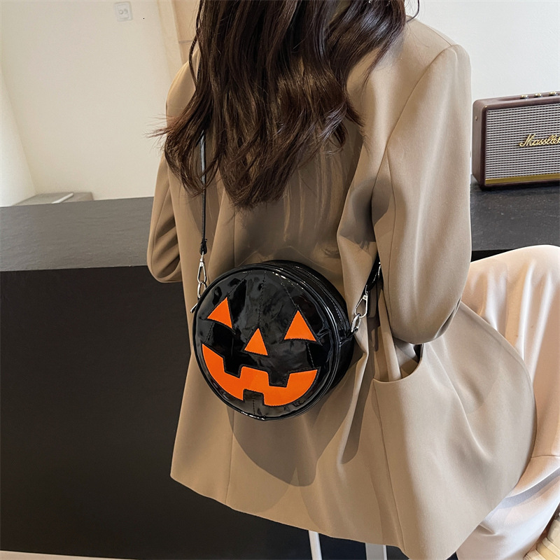 Halloween New leisure Fashionable Pumpkin Bag with Personalized and niche Design, Trendy Candy Bag, Women's Shoulder Bag, Designer Bag