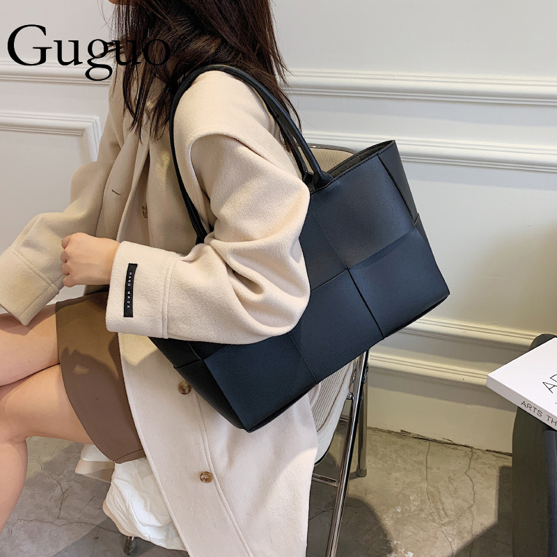 Guguo Free Shipping New Designer Bag Large Capacity Bag 2025 Fashion Woven Shoulder Bag Handheld Crossbody Bag Versatile Tote Bag