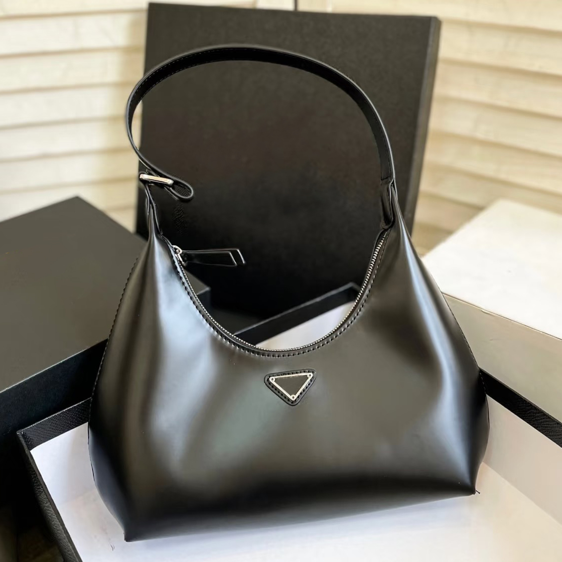 Luxury bag designer bag women's shoulder bag multi-color optional retro bucket bag zipper leather shoulder bag diamond decoration handbag small bag travel bag