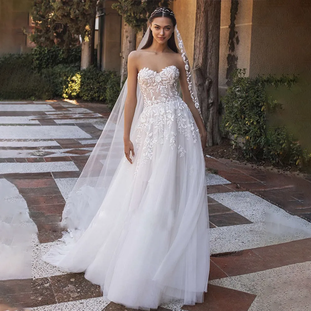 Chic A-Line Boho Beach Wedding Dresses Open Back Sweetheart Lace Appliques Bohemian Ivory Tulle Bridal Gowns Sweep Train Vestidos De Novia