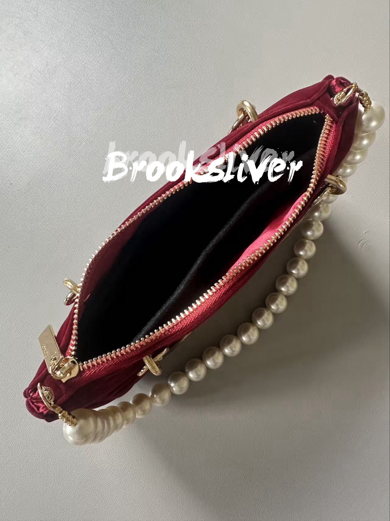 Custom Bag add metal handle Beatue-gift improved bee 25X14X6CM organization holiday pouch classical letter zipper case