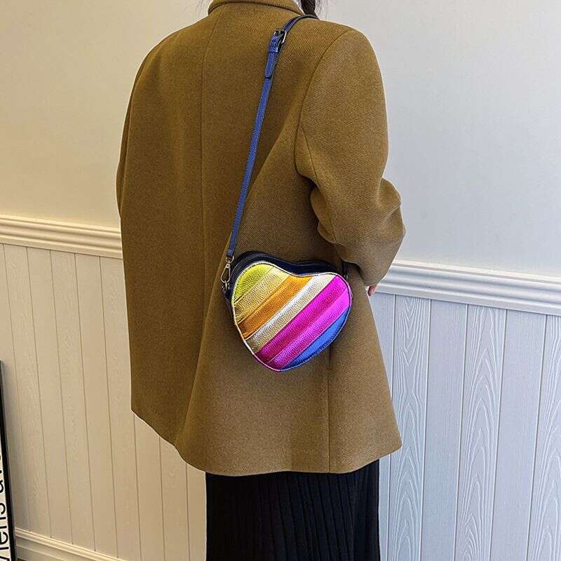 New Cute Color-Block Heart For Women, Niche Design Rainbow Patchwork Heart-Shaped Shoulder Crossbody Bag
