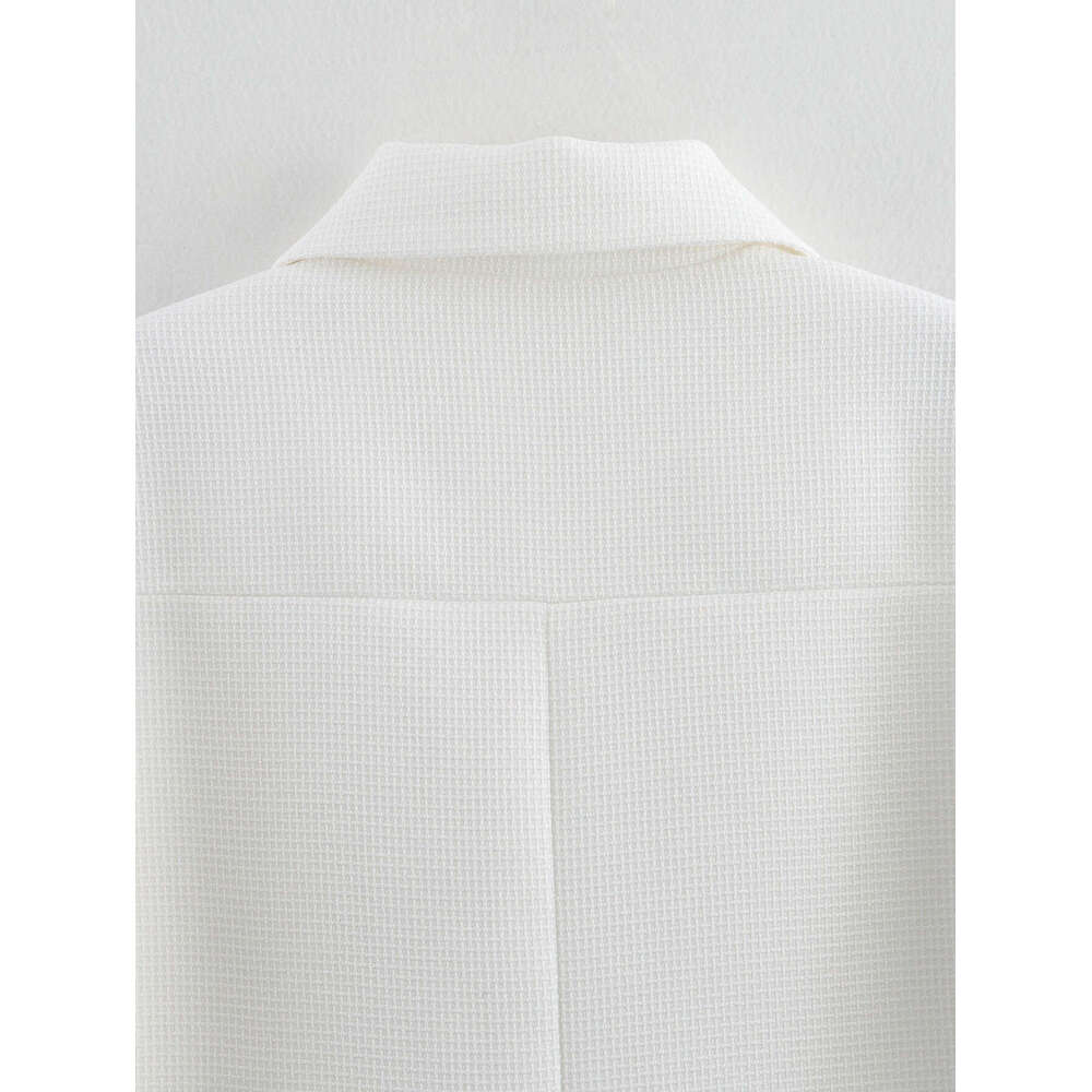 DHEssentials 2025 Fashion Small Chanel Style White Coat for Women 924091