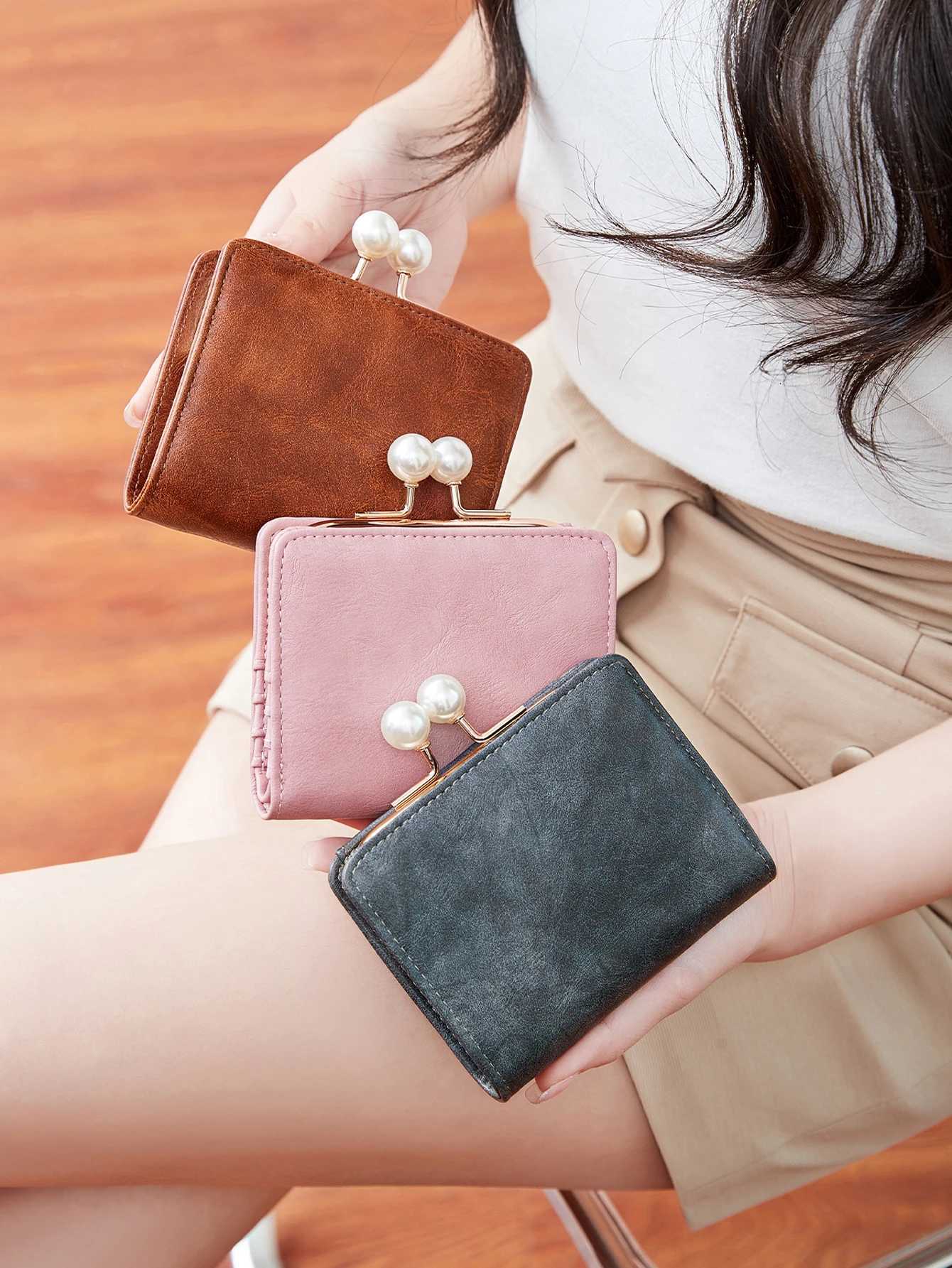 Womens Cute Pearls Kiss Lock Wallet multifunctional Trifold Large Capacity Short Wallet fashion PU Leather Coin ZeroWallet W250911