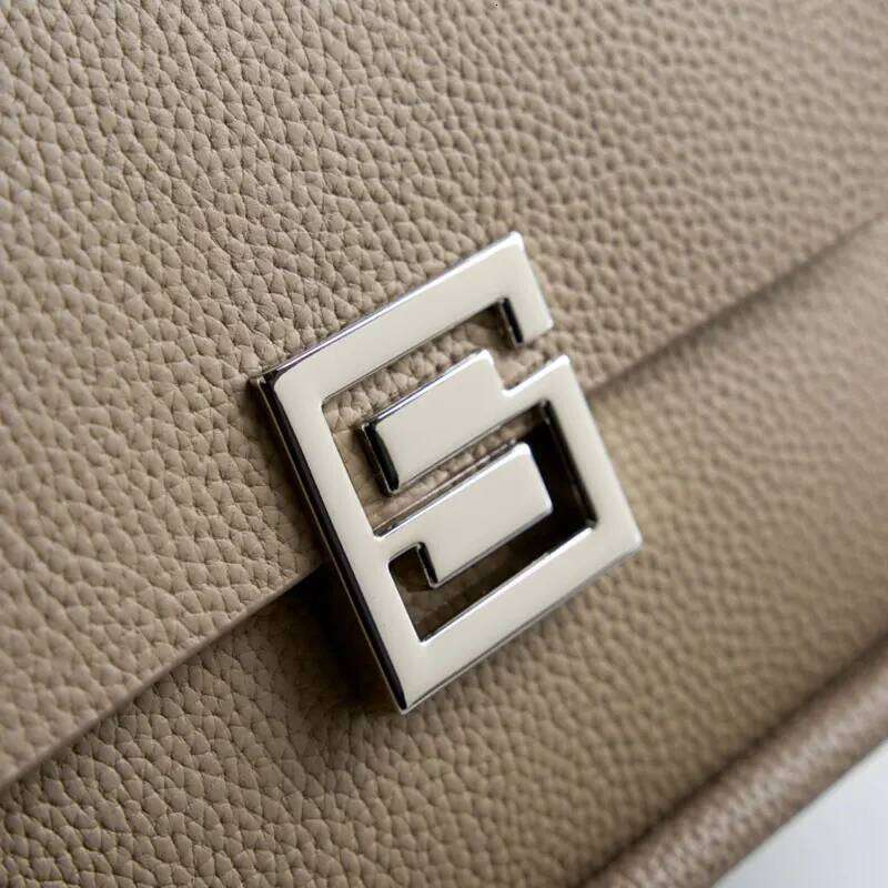 Designer Women's 2025 New Genuine Leather Women Shoulder Bag High Quality Cowhide Crossbody Square Bags 3009 250911